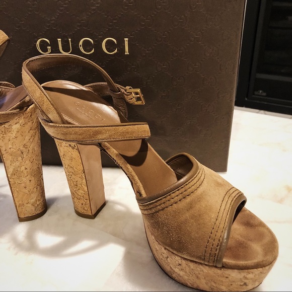GUCCI SOFT SUEDE ACERO PLATFORM - Picture 3 of 7